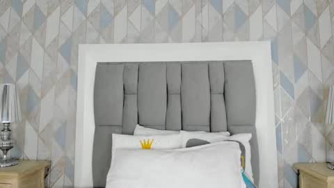   online show from October 2, 11:31 am