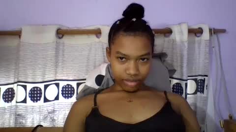 anaissa23 online show from August 5, 9:50 am