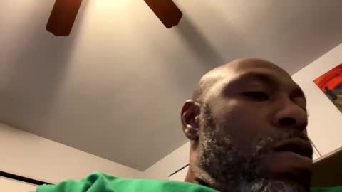 Snapshot of analluvz chatting on January 13, 5:55 am Luv online show from January 13, 5:55 am