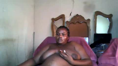 Snapshot of analslut1987 chatting on February 17, 3:11 pm analslut1987 online show from February 17, 3:11 pm