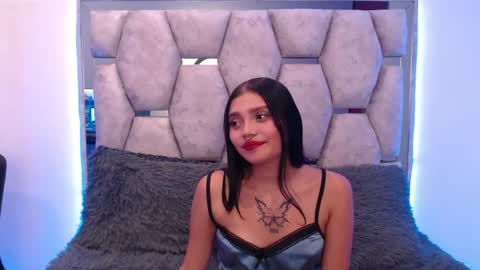 analymilles online show from October 30, 1:50 am