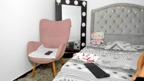 ana online show from January 5, 7:28 pm