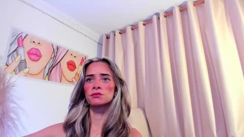 Ana online show from February 13, 8:01 pm