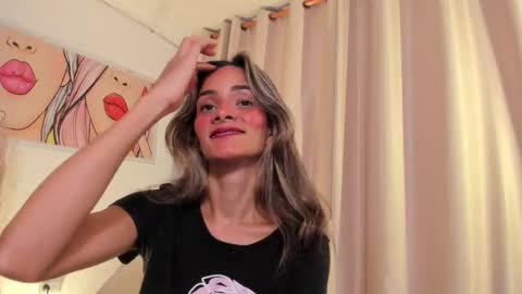 Ana online show from December 15, 9:00 pm