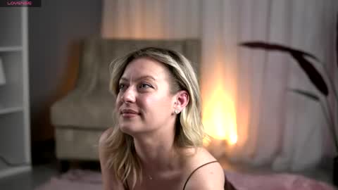 AnastasiaMills online show from April 16, 9:39 pm