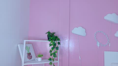 Kendra  online show from January 16, 11:30 am