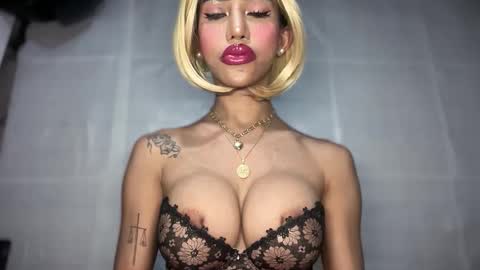 anawalters online show from December 21, 1:23 am