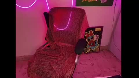 Anda Vargas online show from May 4, 10:05 pm