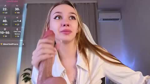 im Andarna dont forget give me thumbs up online show from July 27, 2:31 am