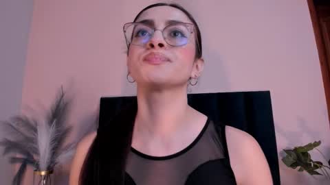 Andra Cyrus online show from March 6, 12:31 am