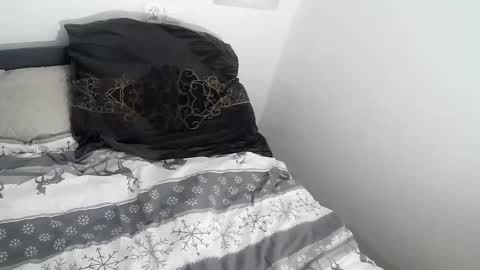 andre19466 online show from April 26, 9:01 pm