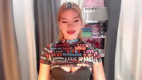 andrea06121998 online show from February 21, 11:57 am