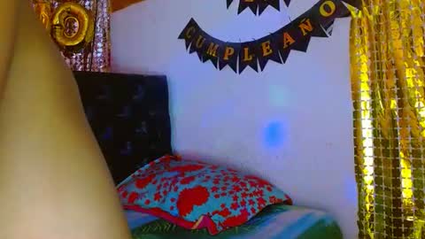 andrea andres couplehot online show from June 8, 8:59 am