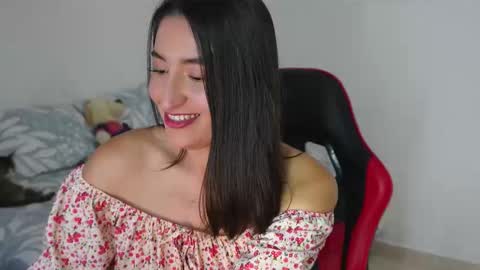 Andrea online show from February 4, 5:39 pm