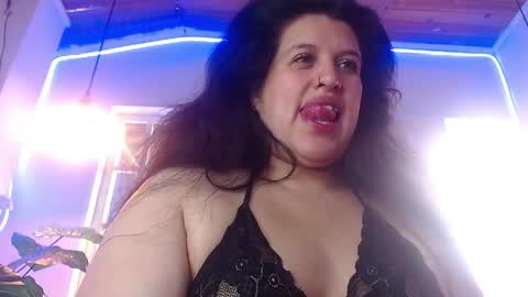 ANDREA  online show from April 8, 3:04 pm