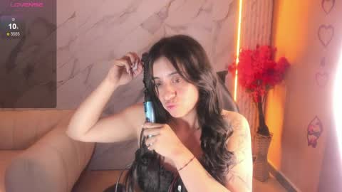 andrea_tasty_tf online show from April 1, 1:41 pm