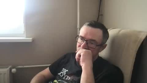 andreass60 online show from April 2, 6:54 am