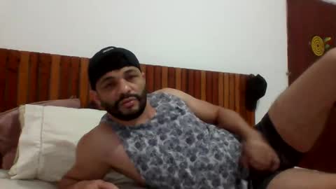 andreloko123 online show from December 10, 1:32 am