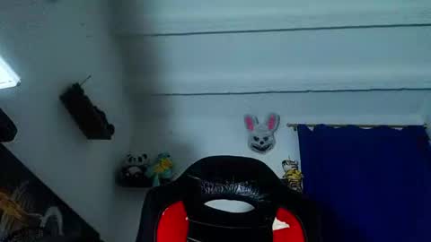 Andrs   o online show from April 10, 6:30 am