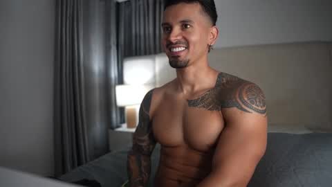 Andres Lopez online show from February 22, 1:42 am