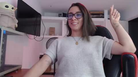 Isa  --------- online show from October 16, 1:27 am