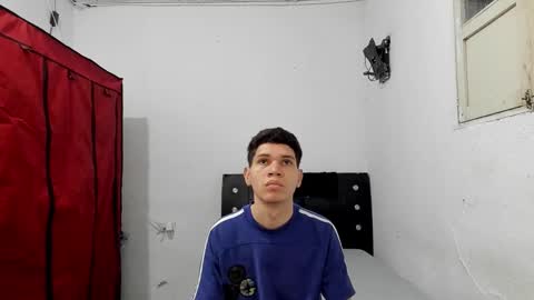 andrew_2811 online show from February 9, 7:23 am