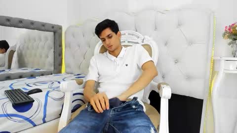 Andrew online show from December 16, 3:14 am