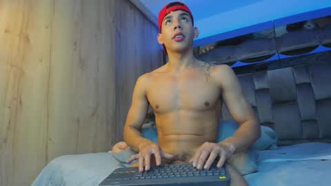 Andrew M. online show from March 1, 7:23 am