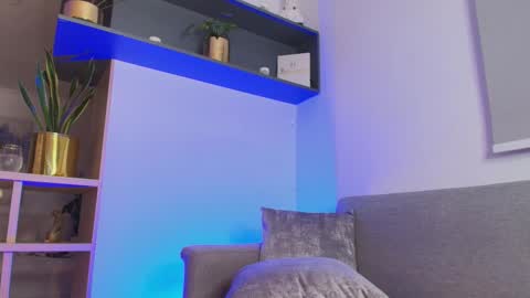 ANDREW WEST online show from December 14, 2:40 am