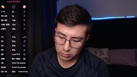 andrewmhilton_ online show from November 6, 6:27 am