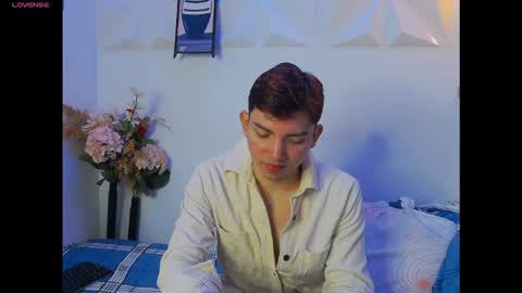 AndreWortix online show from December 3, 4:13 am