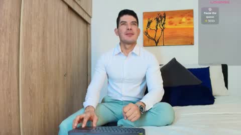 andrewstelee online show from January 10, 6:52 am