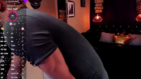      online show from April 15, 8:42 pm