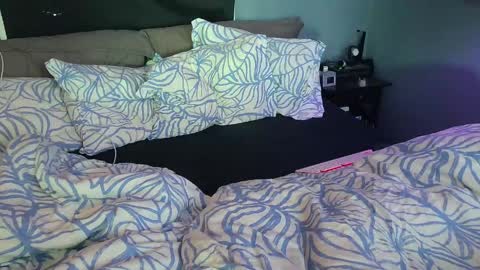 andrjoer online show from April 22, 12:01 pm