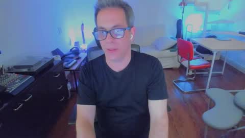 Andrew online show from October 8, 1:57 am