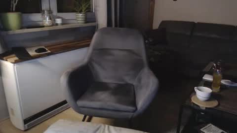 Andy online show from February 8, 7:39 pm