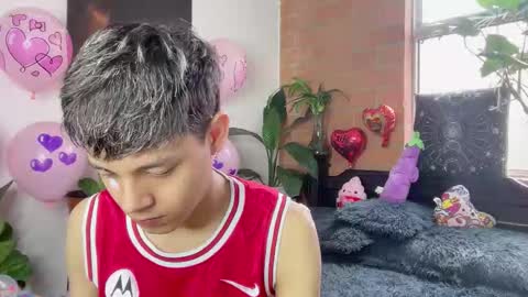 Andy online show from February 15, 3:33 pm