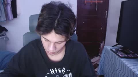 andy_dan1 online show from June 3, 8:06 am
