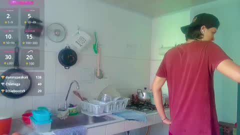 Snapshot of andy_gray01 chatting on February 18, 10:03 pm Andy Gray online show from February 18, 10:03 pm