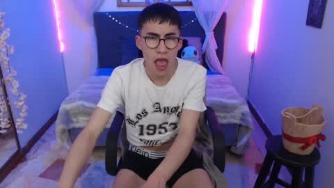 Andy online show from April 11, 6:40 am