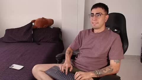 Andres online show from February 24, 5:20 pm