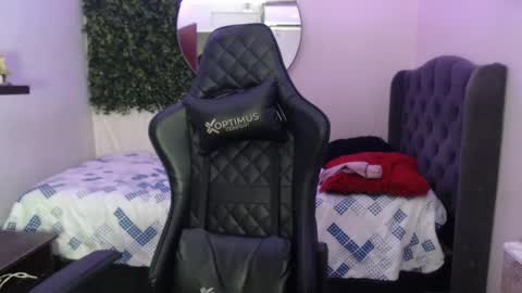 andyanddant online show from March 12, 12:57 pm