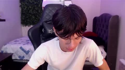 andyanddant online show from March 6, 1:14 pm