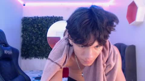 andyanddant online show from March 12, 4:02 pm