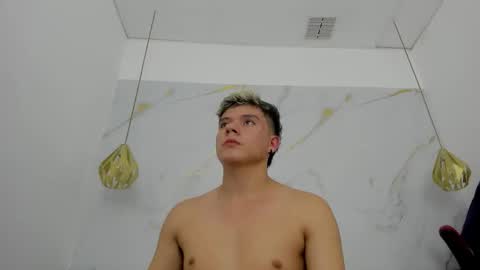 andyfame11 online show from March 6, 11:37 pm