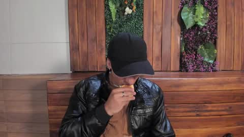 Andy Joy  online show from April 5, 11:51 am