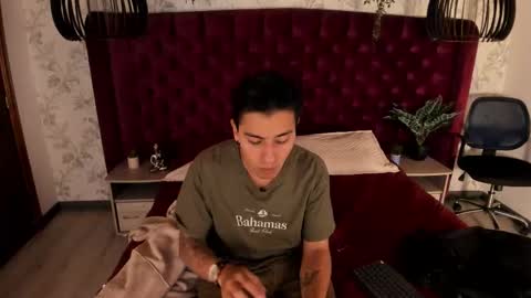 Snapshot of andyjoy_ chatting on October 20, 11:15 am Andy Joy online show from October 20, 11:15 am