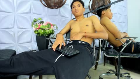 Andy  online show from April 6, 11:11 am