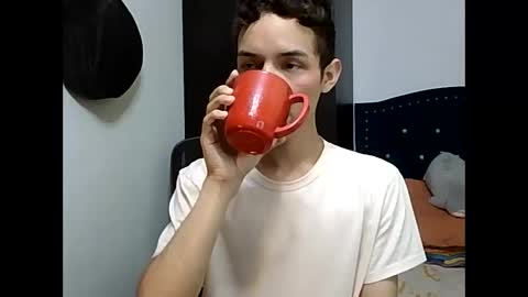 Andy online show from April 17, 8:44 pm