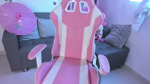          online show from February 13, 2:31 pm